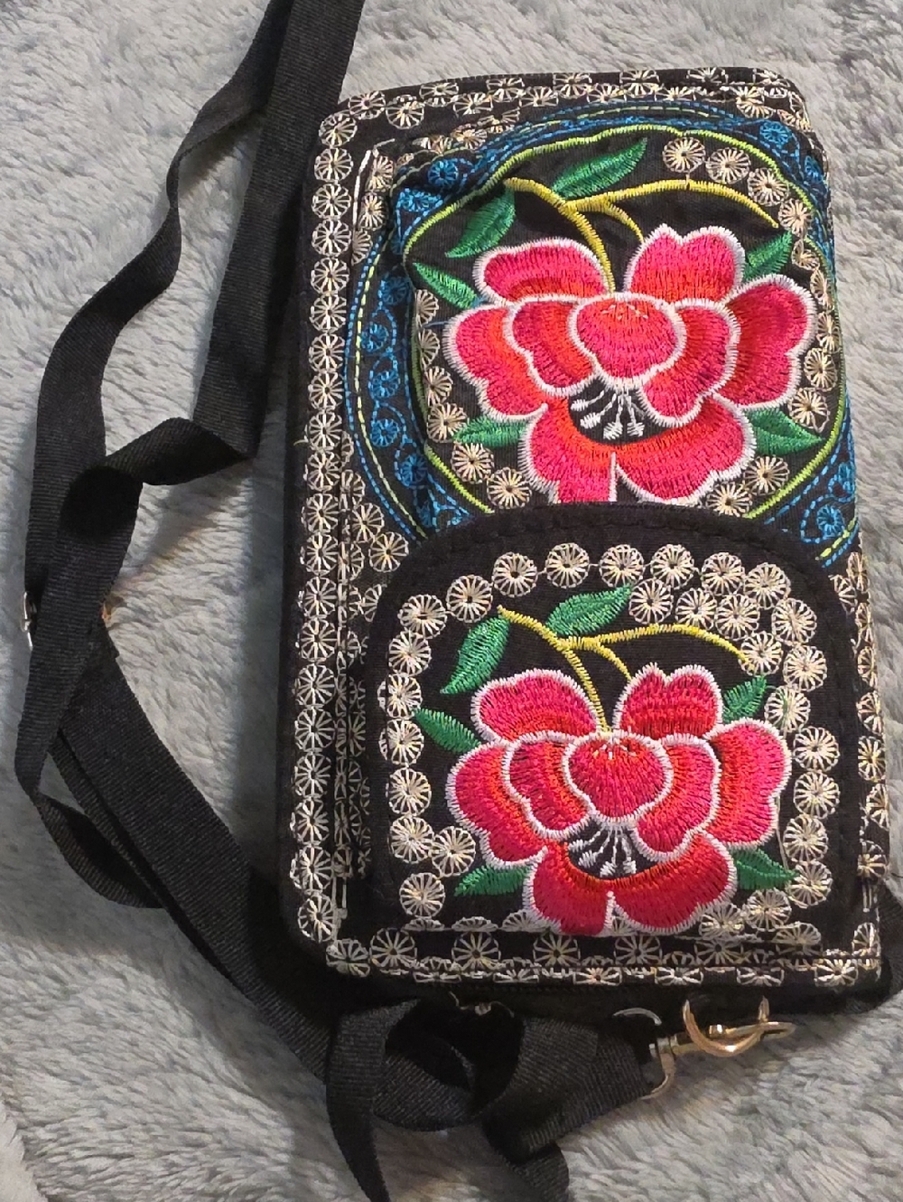 CELL PHONE/WALLET/GLASSES, ETC., BEAUTIFULLY EMBROIDERED 5" X 8" NWOT